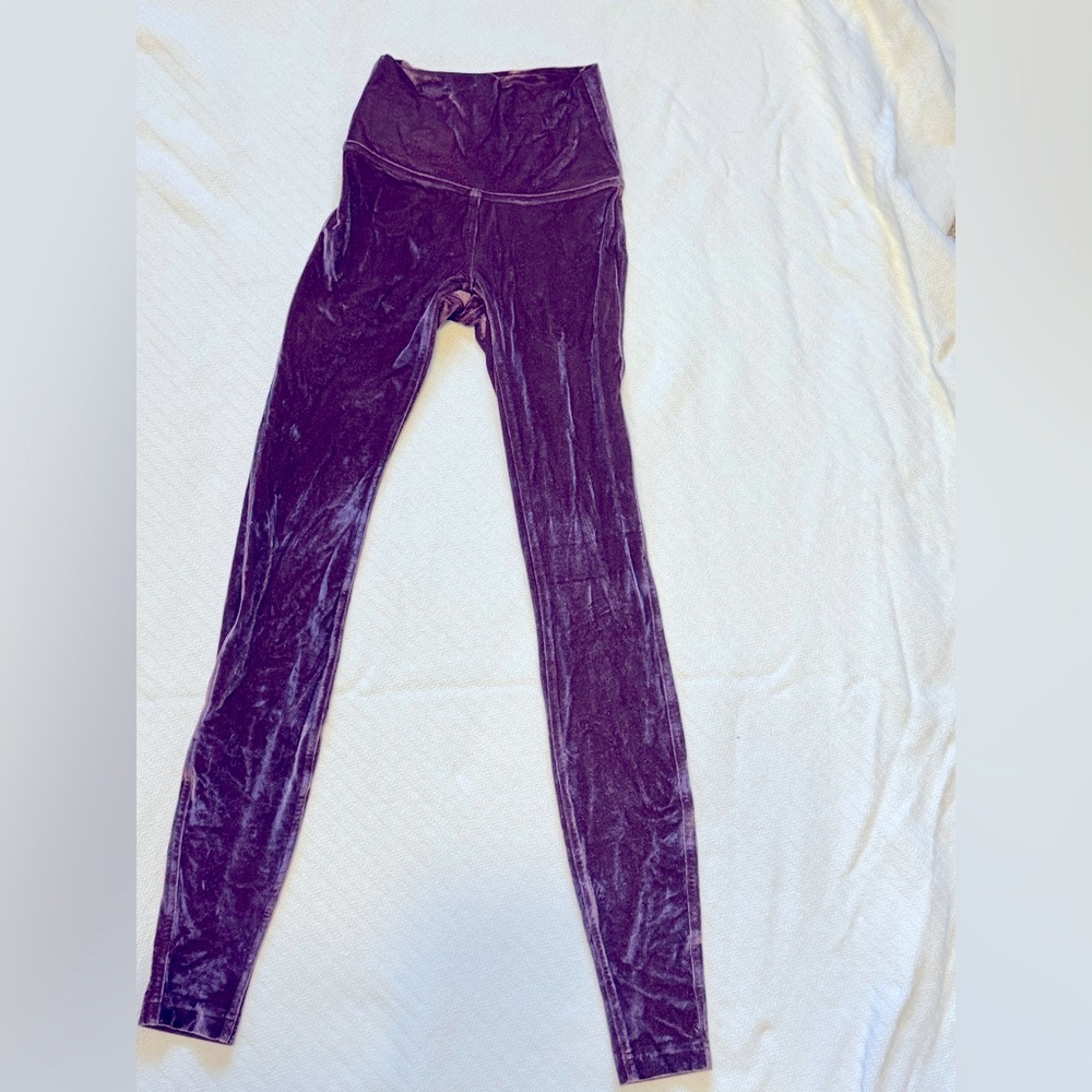 Lululemon Velvet PlumLeggings, Size 2